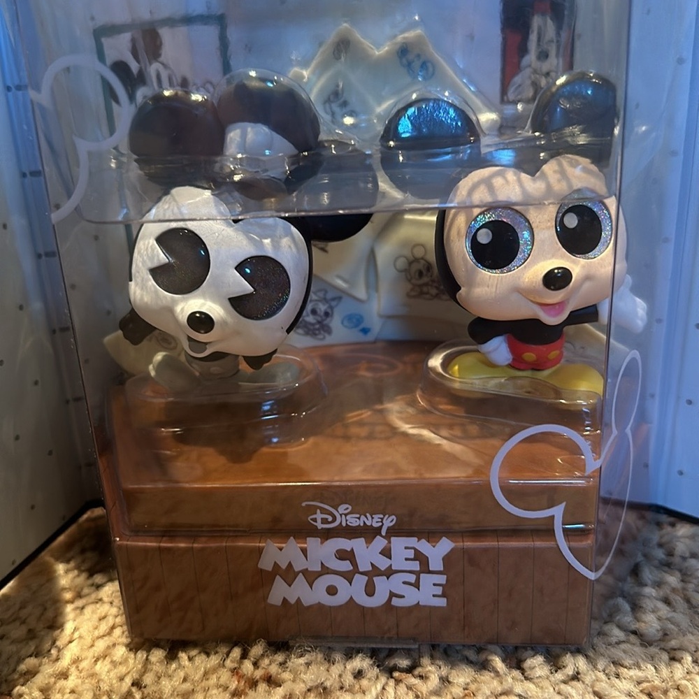 DISNEY DOORABLES MICKEY MOUSE NEW